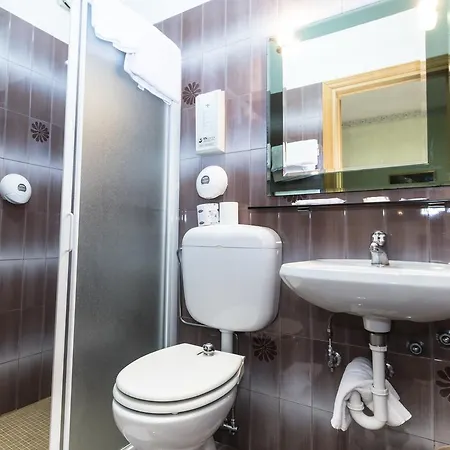 ゲストハウス R 75 アッシジ