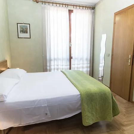 Casa de hóspedes R 75