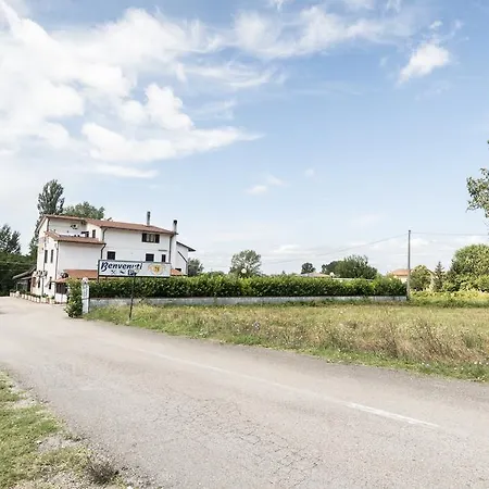 R 75 Casa de hóspedes